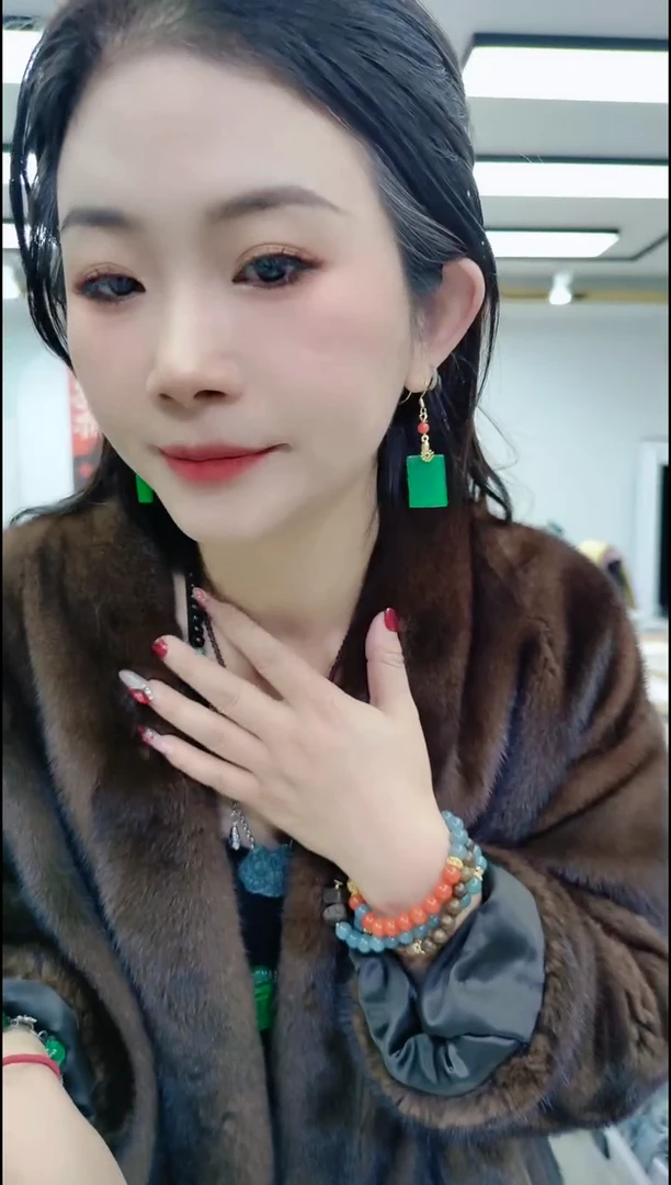 【闪购商品】石英质玉颈饰合金0855 绿方牌耳坠一对