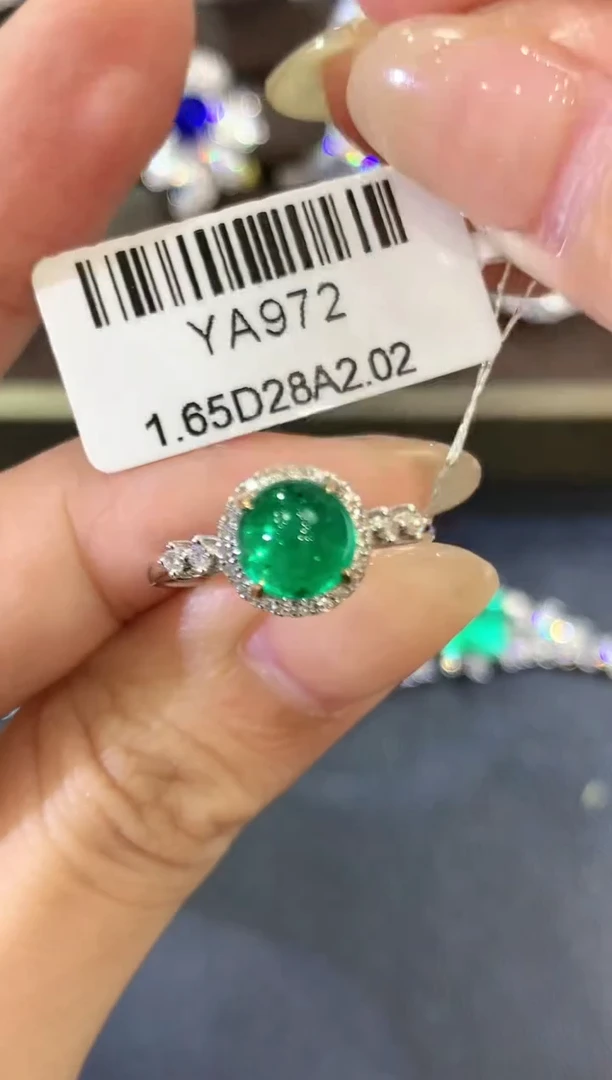 戒指18K金镶嵌祖母绿a451