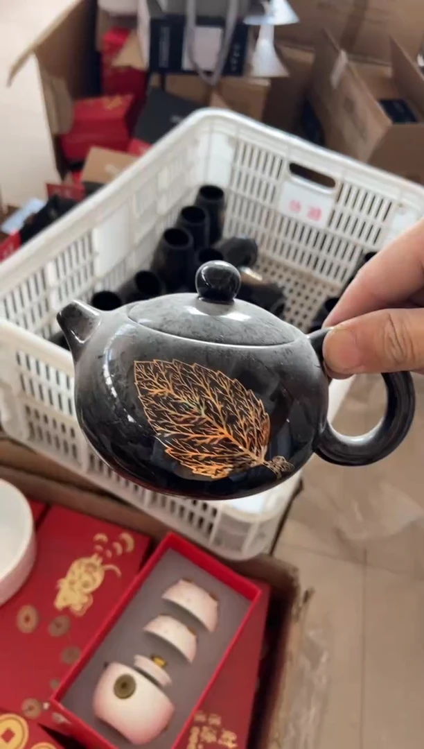无运费险有瑕疵的摄影的产品有使用过的痕迹有点脏介意勿拍