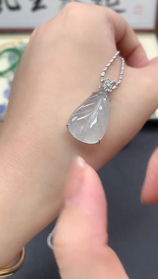 吊坠(不含链)18K金镶嵌翡翠122-吊坠