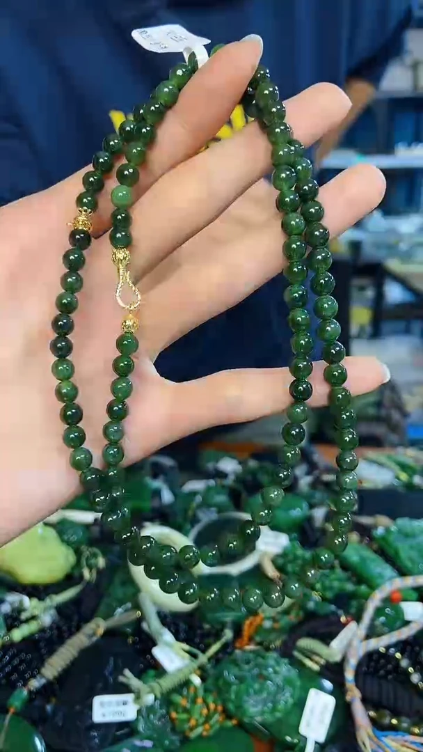 未镶嵌和田玉挂件1