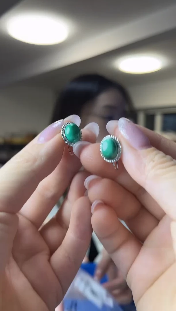 未镶嵌孔雀石·（多样性发一件）