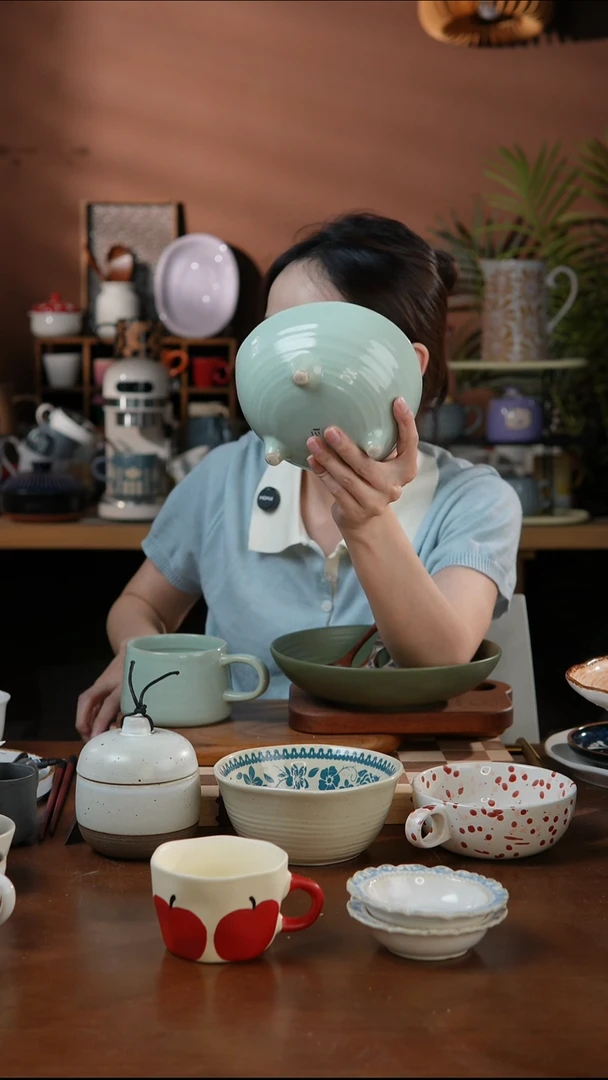 瓷片6英寸绿色螺纹异形三角底碗 微瑕 凑满20发货