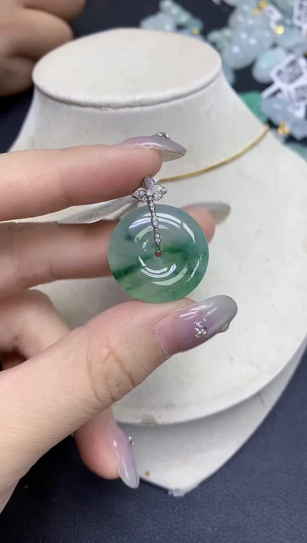 颈饰18K金镶嵌翡翠天然缅甸翡翠A货百元以上9元证书费自理