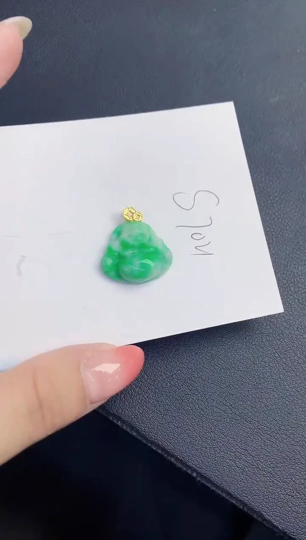 翡翠未镶嵌颈饰缅甸天然翡翠A货