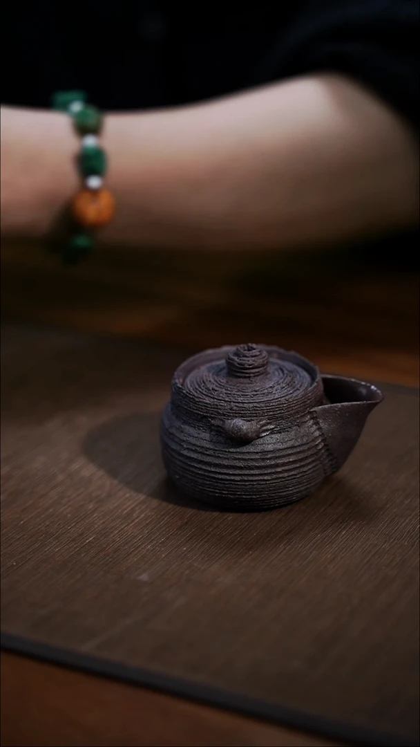 全手工制作  原矿紫砂柴烧宝瓶