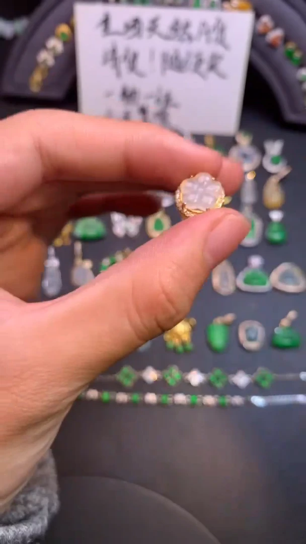 颈饰银S925镶嵌翡翠1