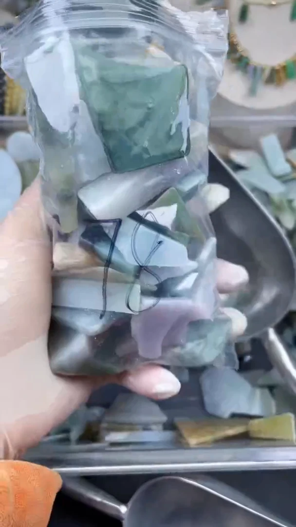 【闪购商品】翡翠颈饰未镶嵌天然翡翠大号500克78