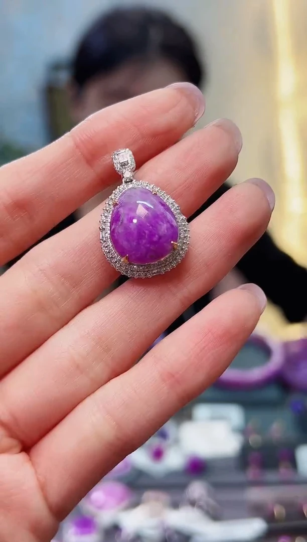 【闪购商品】苏纪石（舒俱来）吊坠(不含链)18K金镶嵌1