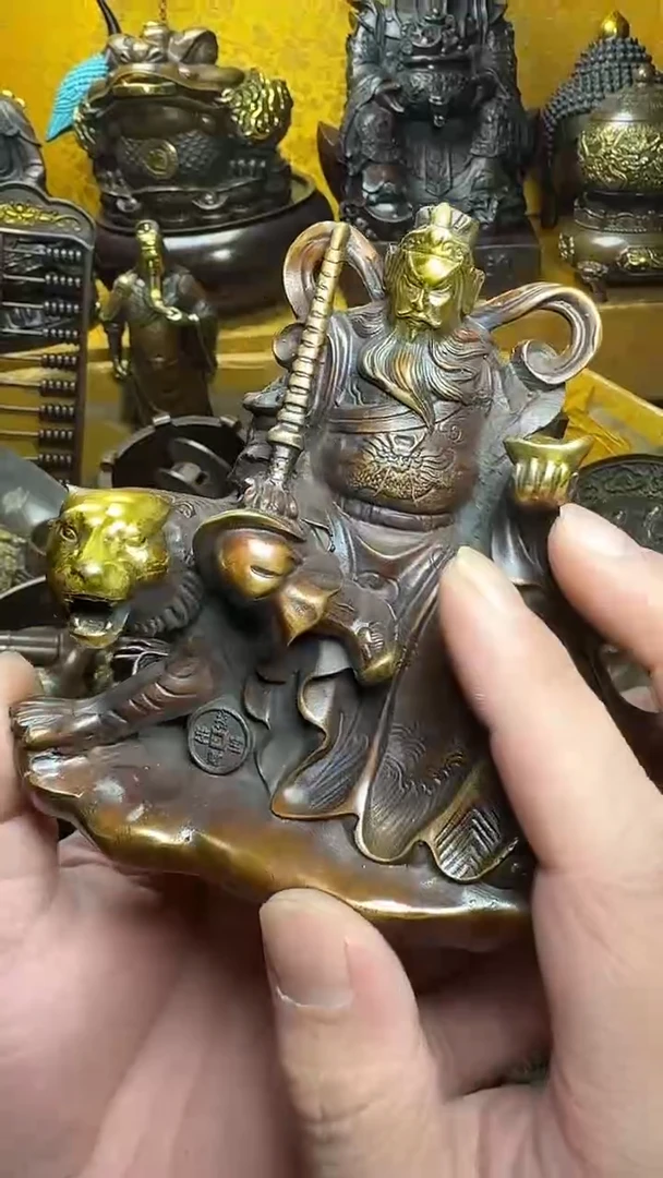 铜器摆件收收藏藏