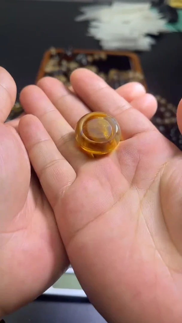 裸石琥珀未镶嵌27