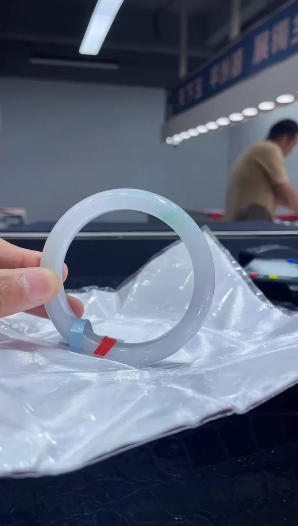 未镶嵌手镯翡翠3