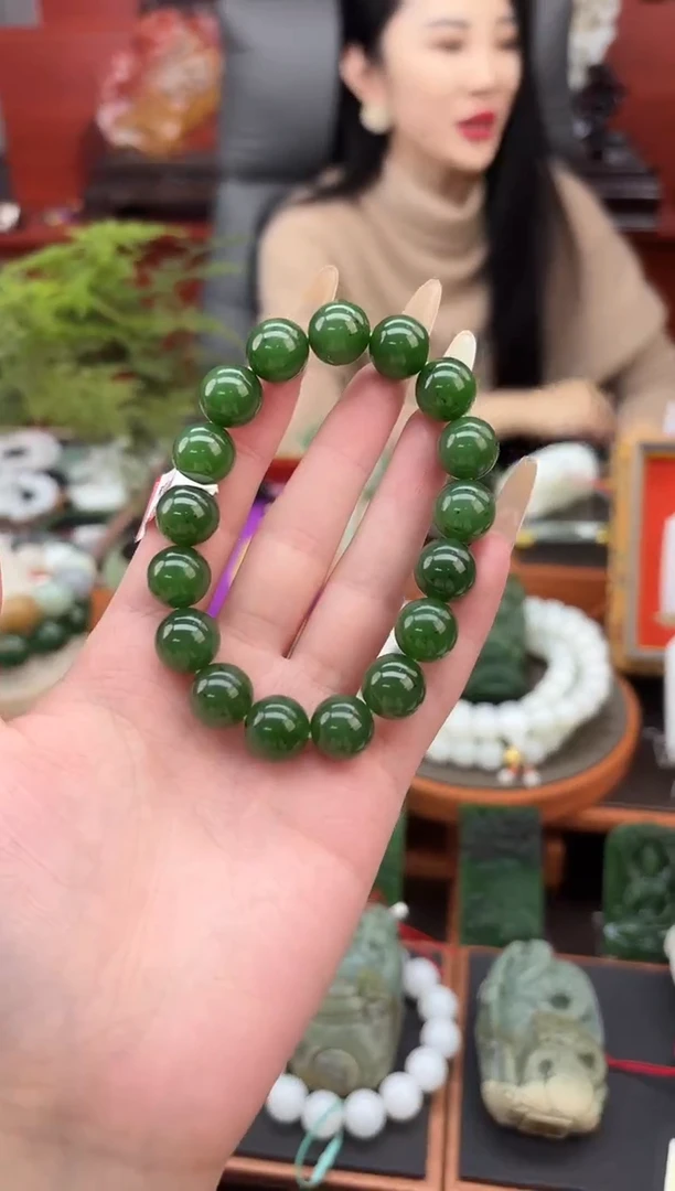 未镶嵌手串和田玉董小姐推荐 多样性发货 拍一发一by12
