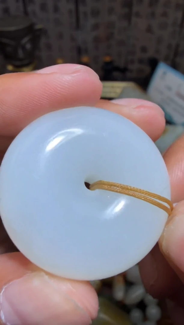 未镶嵌和田玉挂件和田玉