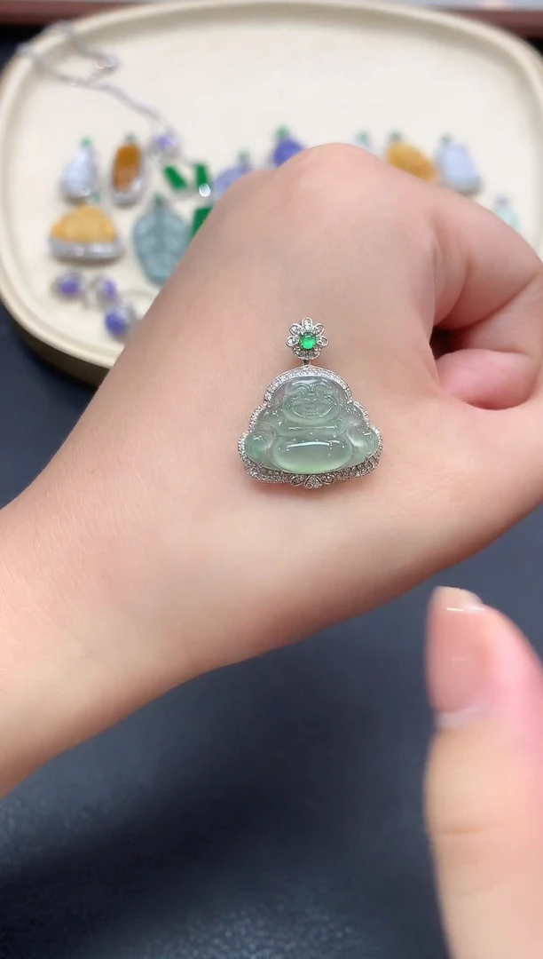 颈饰18K金镶嵌翡翠4-吊坠