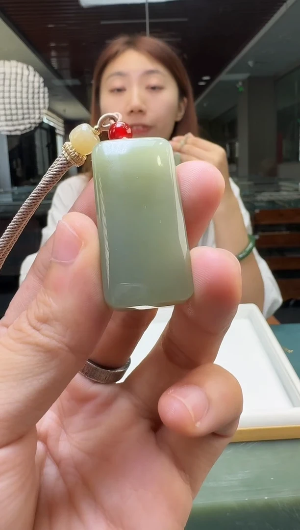 颈饰未镶嵌和田玉无事牌/配绳