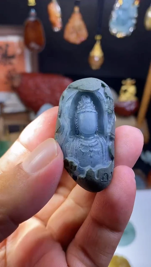 未镶嵌定制翡翠?**?观音