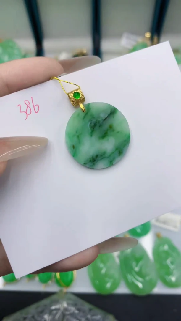 颈饰未镶嵌翡翠111111