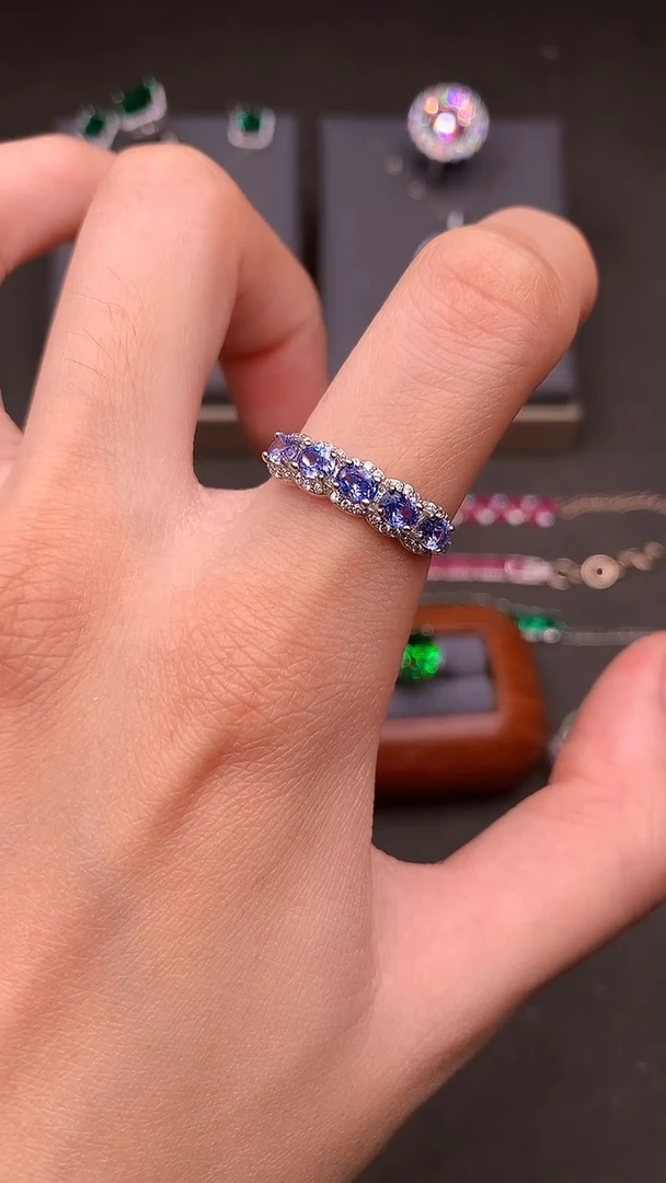 蓝宝石戒指银S925镶嵌矢车菊