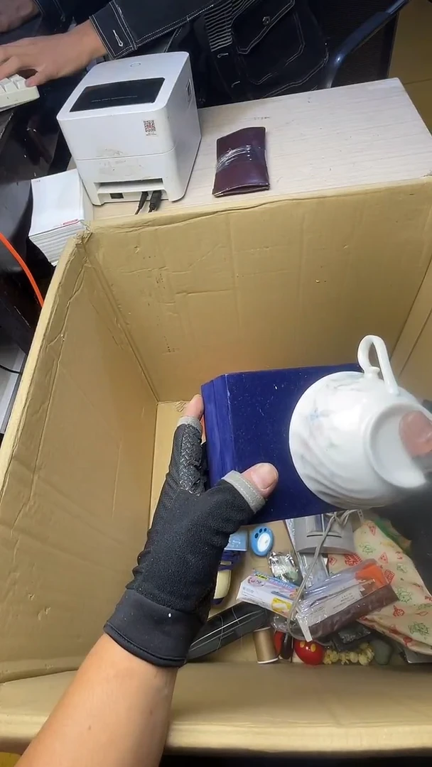 西****子二手商品不退不换