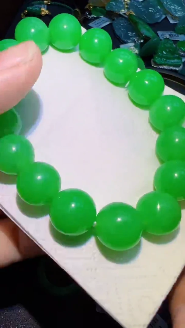 颈饰未镶嵌翡翠珠串