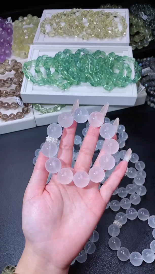 水晶手链合金727.3奶白晶手串 多样性发其一