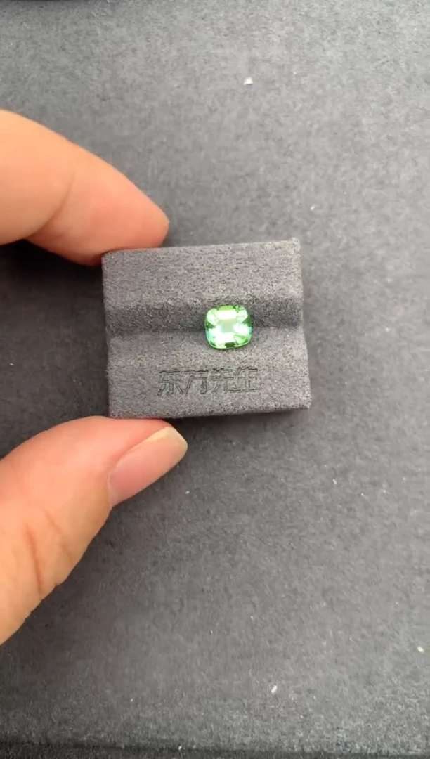 未镶嵌珠宝半成品碧玺1.3ct绿碧玺  定制  GH