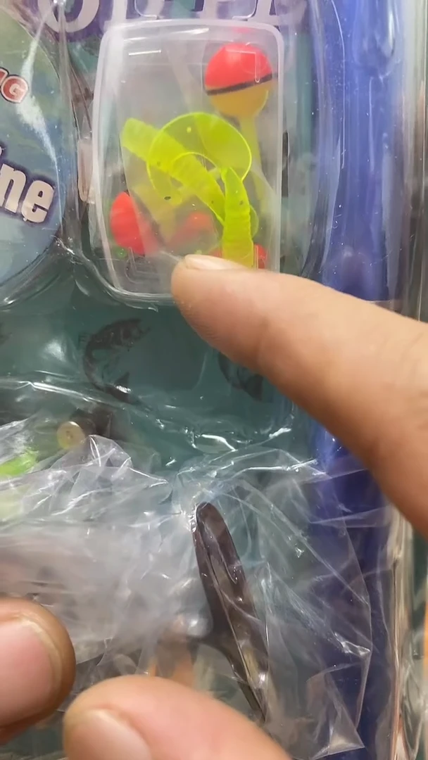瓷片闪购商品 如图所示