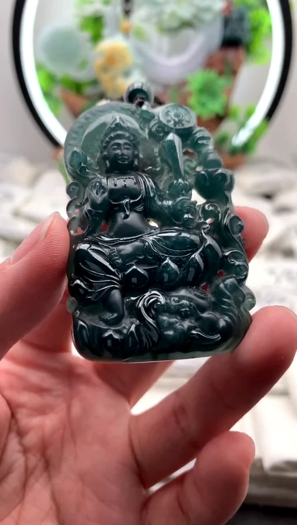 【闪购商品】翡翠颈饰未镶嵌普贤