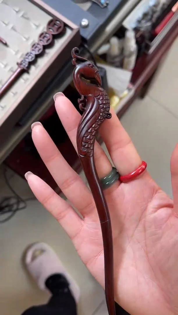 【闪购商品】染料紫檀（血檀）其他凤发簪