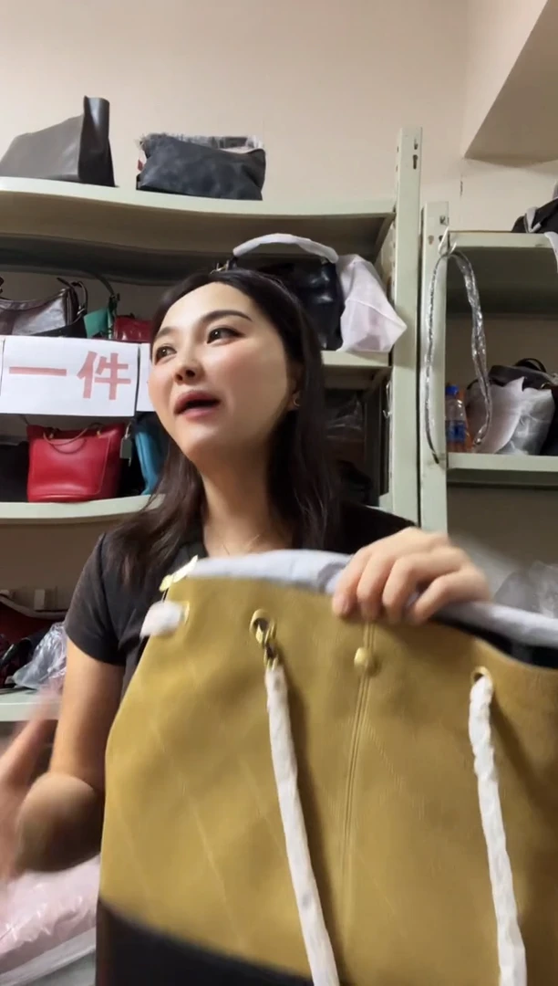 水牛皮（革） 高端订制时尚百搭女士 手提 腋下 斜跨包