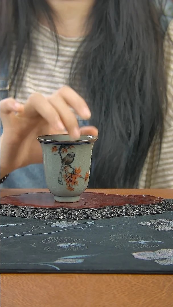 景德镇手工花鸟闻香杯