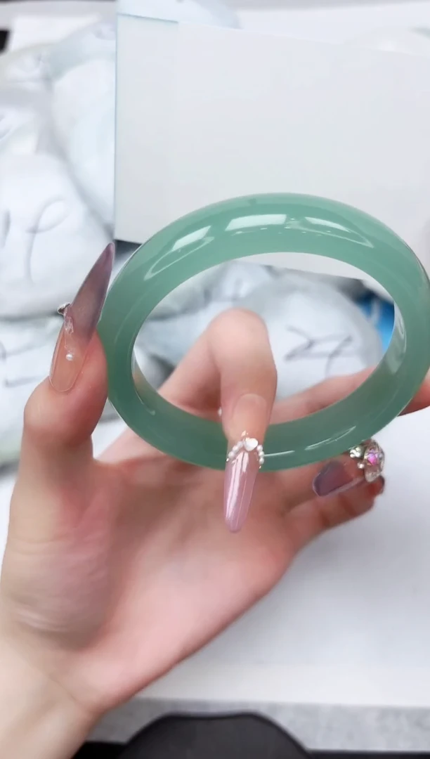 石英质玉手镯未镶嵌27-62.2