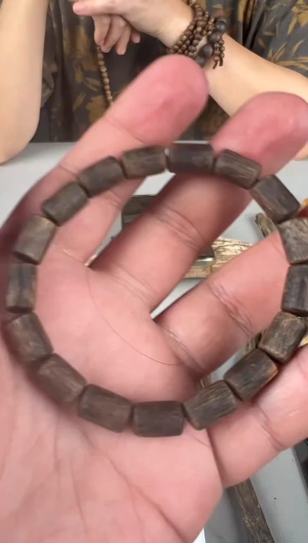 手串沉香沉水桶珠单圈8克+多样性发1