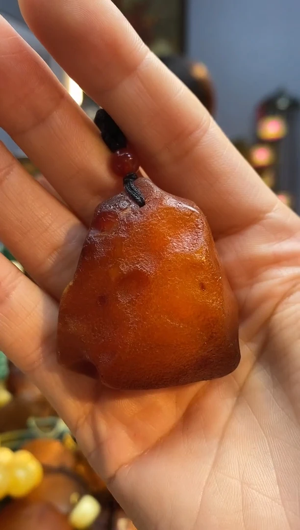 琥珀颈饰未镶嵌吊坠