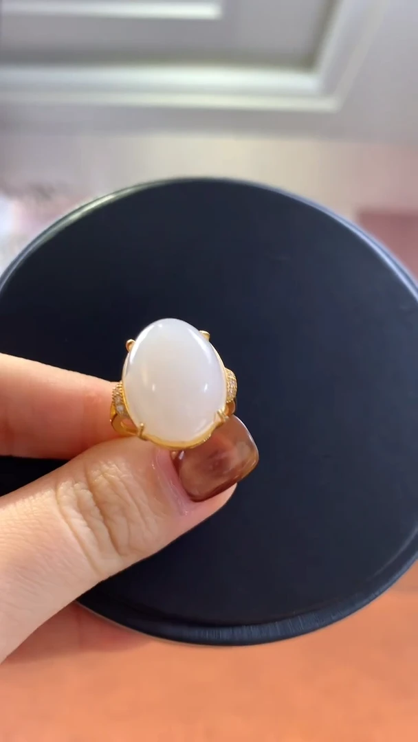 银S925镶嵌和田玉挂件新疆天泰白玉蛋面戒指