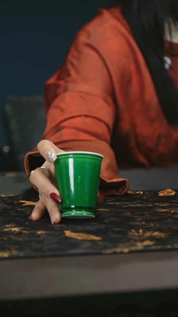 【闪购商品】瓷唐里郎窑绿直口主人杯