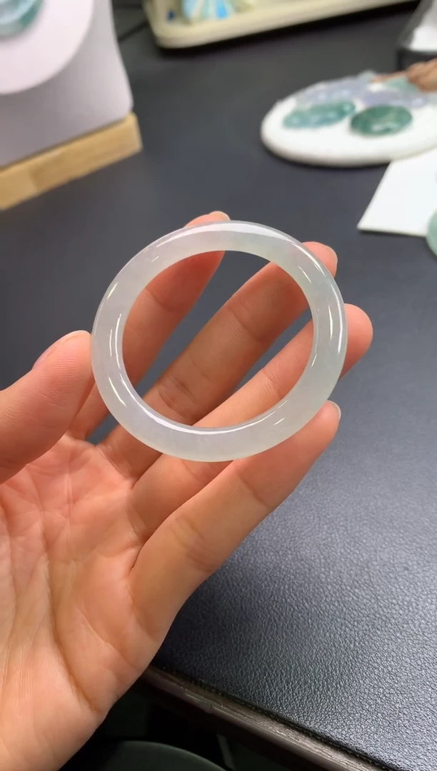 未镶嵌定制翡翠0853140978（41*4.9*6.3）