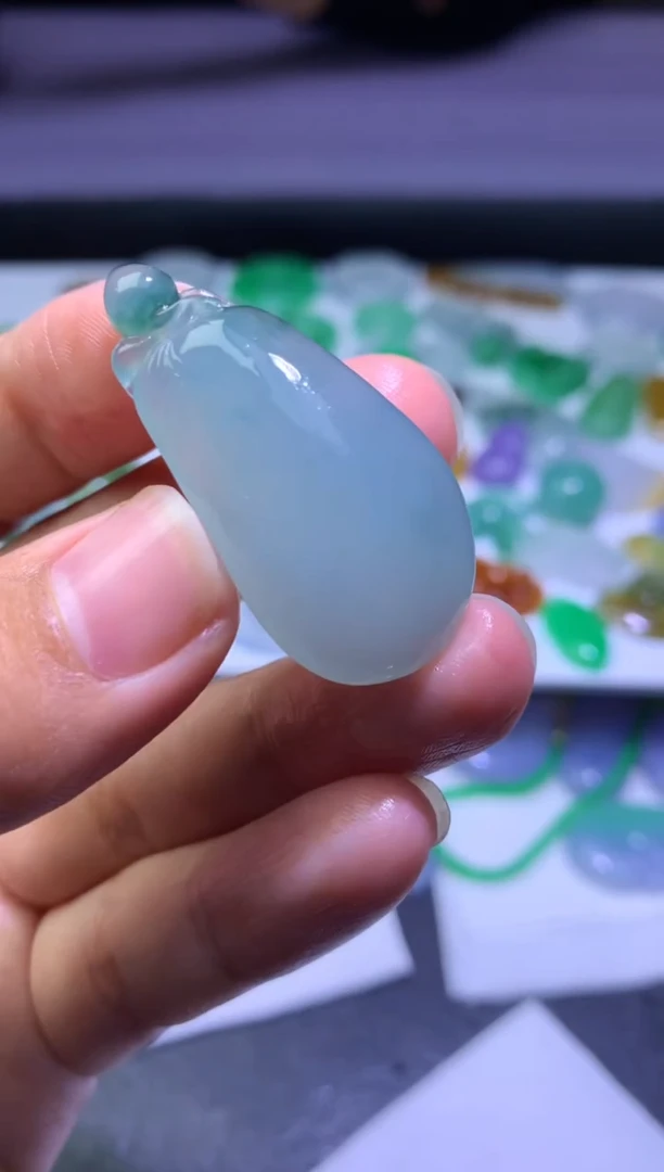 未镶嵌定制翡翠毛货