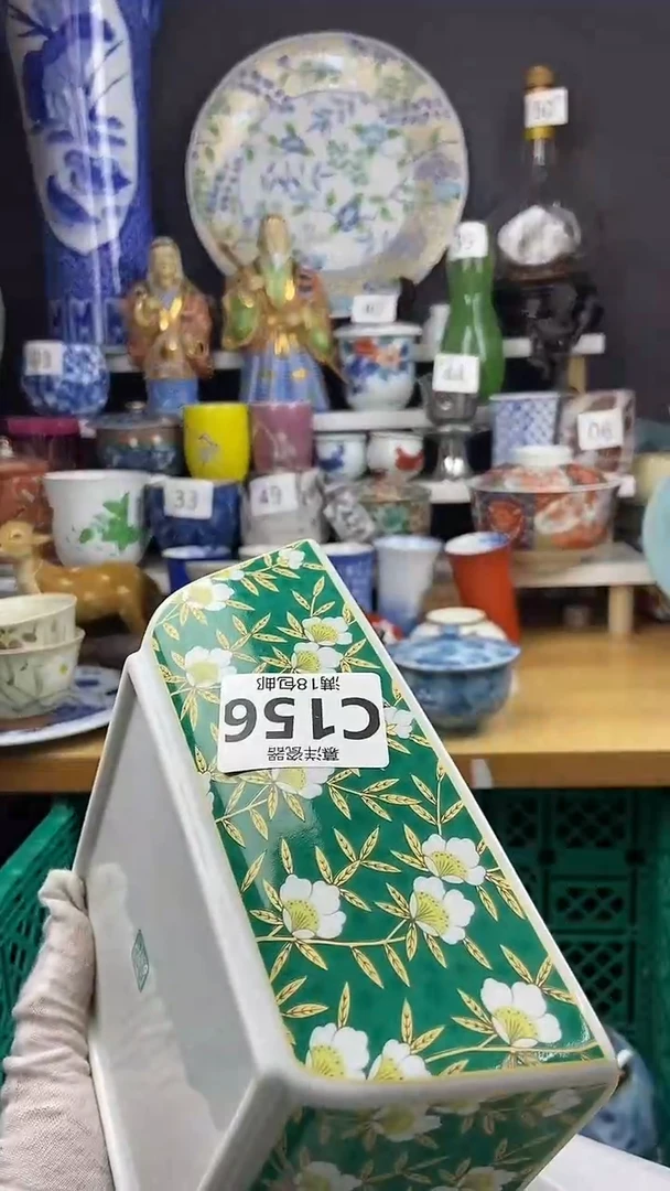 【闪购商品】女神节快乐，点关注亮灯牌，感谢支持