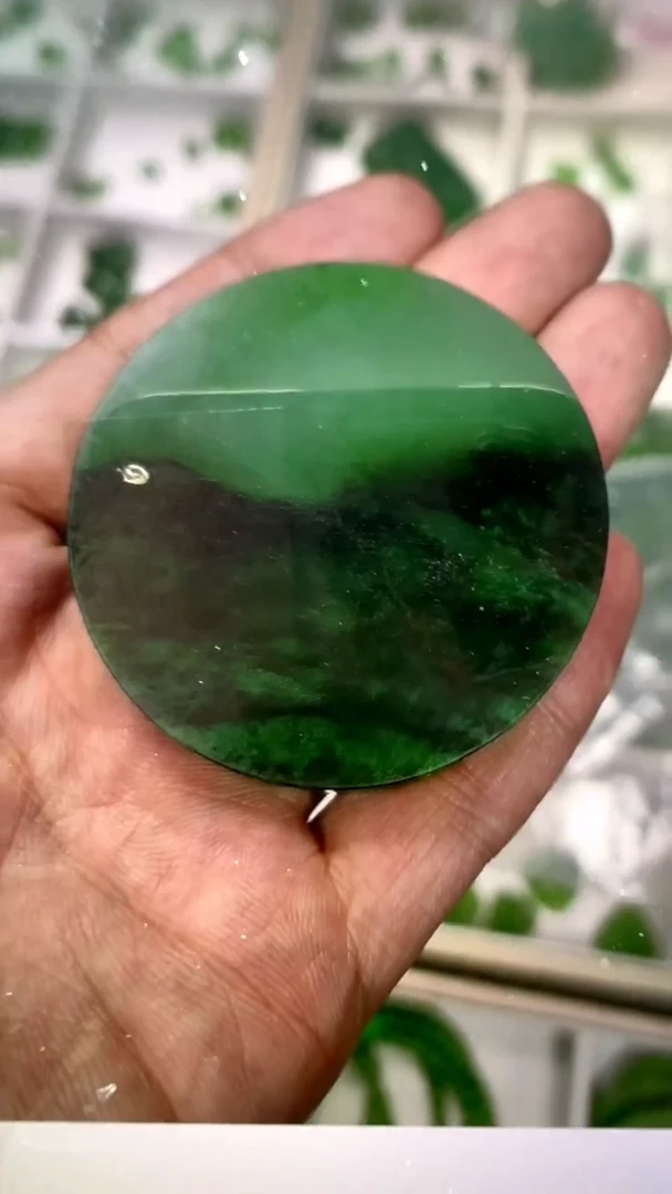 和田玉（碧玉）未镶嵌挂件【老马】和田玉俄七碧玉镯心