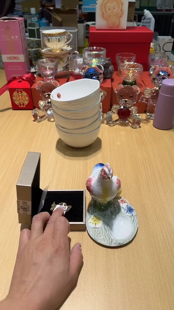 瓷片碗碟好物一件不留@@1