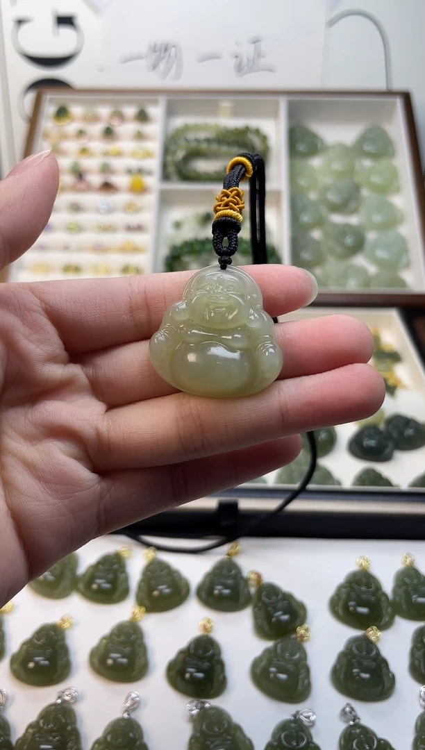 吊坠(不含链)未镶嵌和田玉 吊坠(不含链) 未镶嵌 和田玉