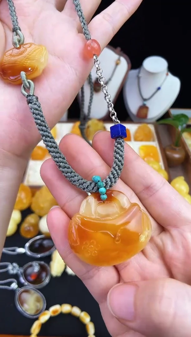 琥珀未镶嵌珠宝奇石柒月