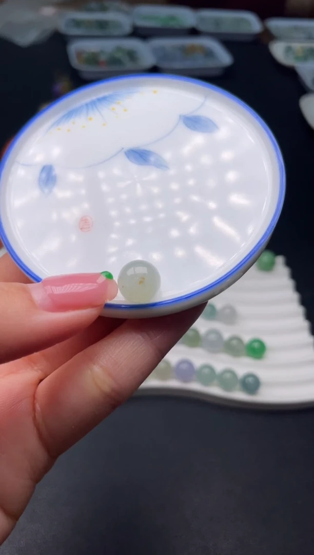 【闪购商品】翡翠颈饰未镶嵌啊A888