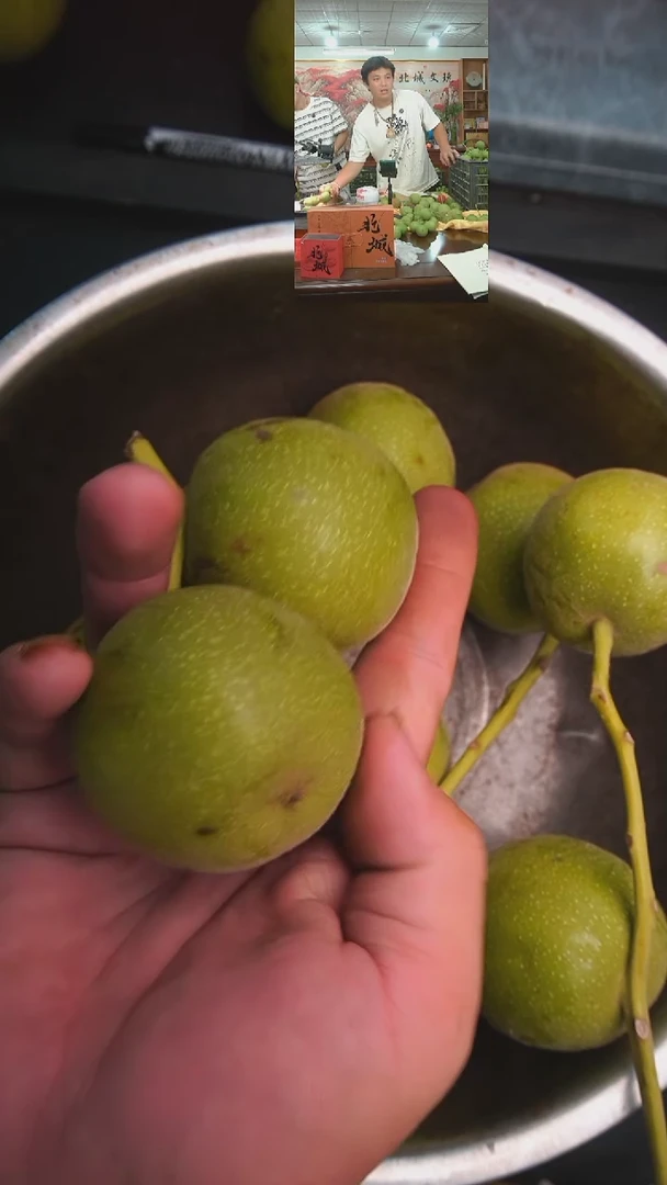 文玩核桃把件盘山青皮2连20个（售出不退不换）