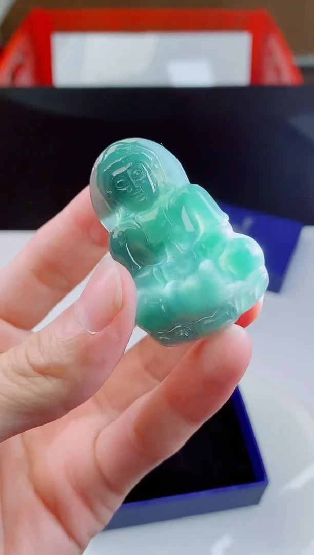 颈饰未镶嵌翡翠   ·