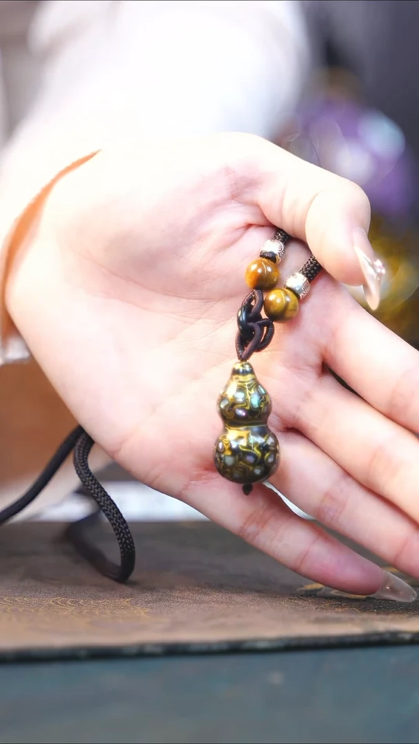 【闪购商品】黑金大漆紫光檀螺钿小脖挂