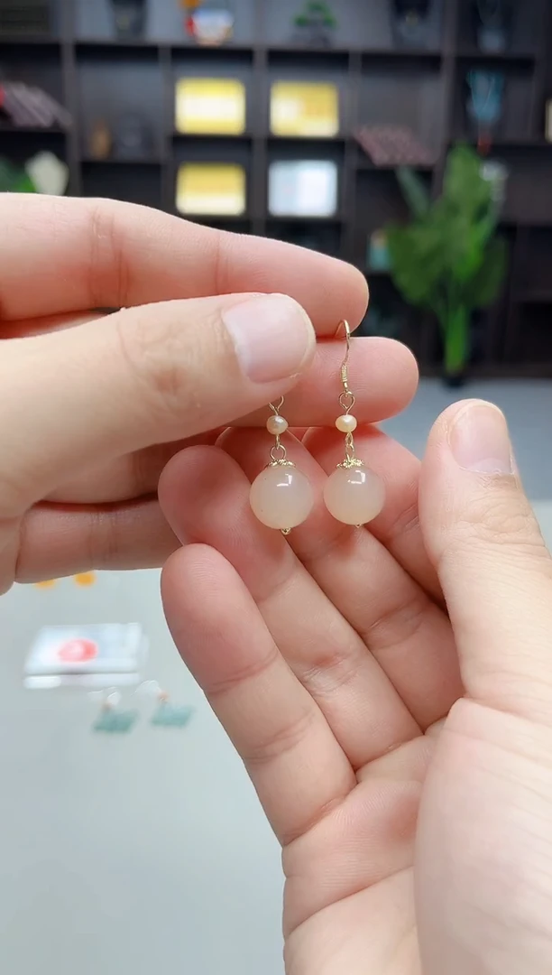 未镶嵌耳饰玛瑙/玉髓218000