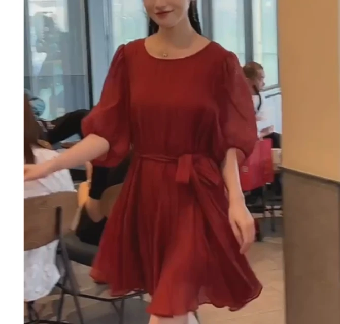 2025夏季新款网红同款洋气韩版潮流设计感时尚连衣裙-X0A